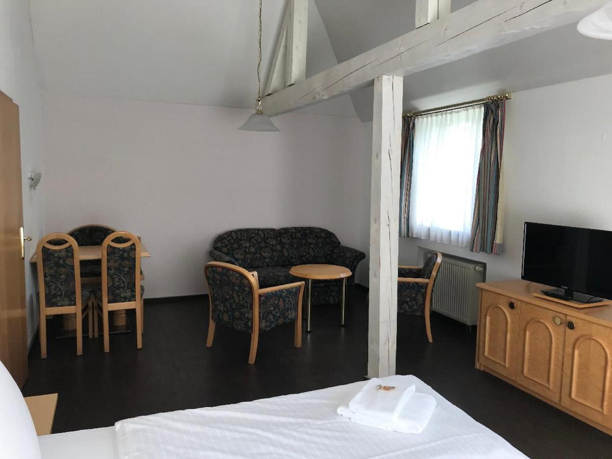 Ferienappartements-Grolik Im Aparthotel Zum Gutshof Hohenwarth Exterior foto