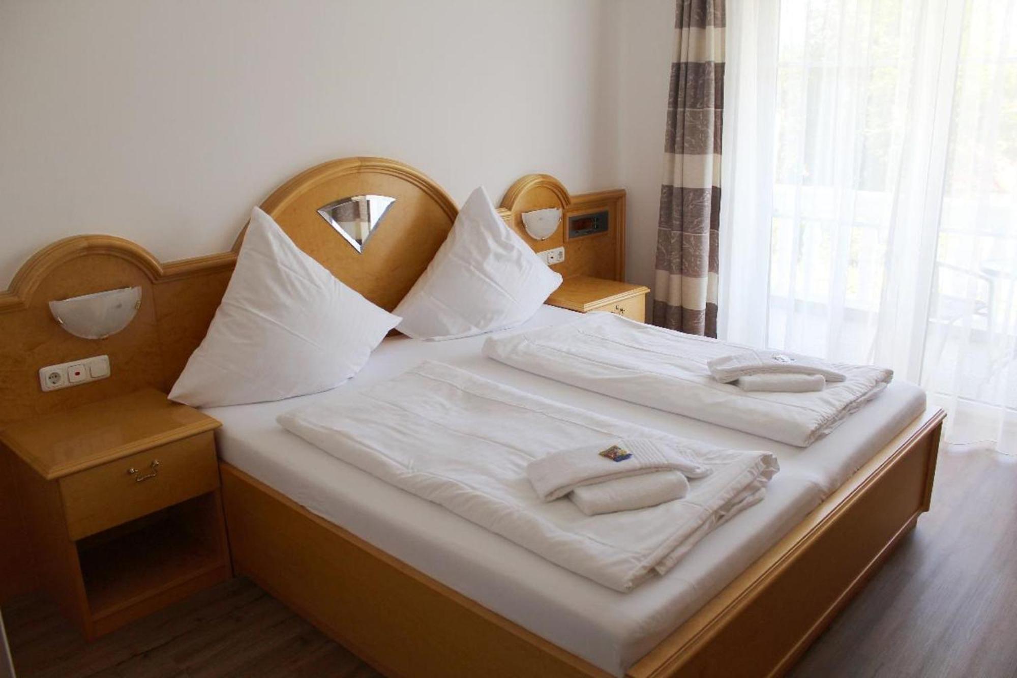 Ferienappartements-Grolik Im Aparthotel Zum Gutshof Hohenwarth Exterior foto